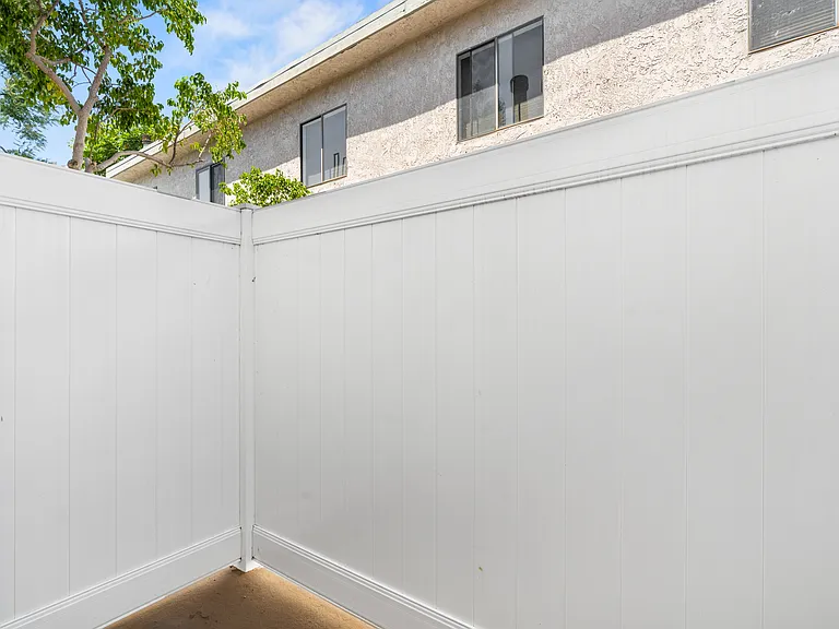 11100 Acama St #13 — Photo 14
