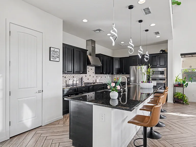 22112 N 59th Pl — Photo 9