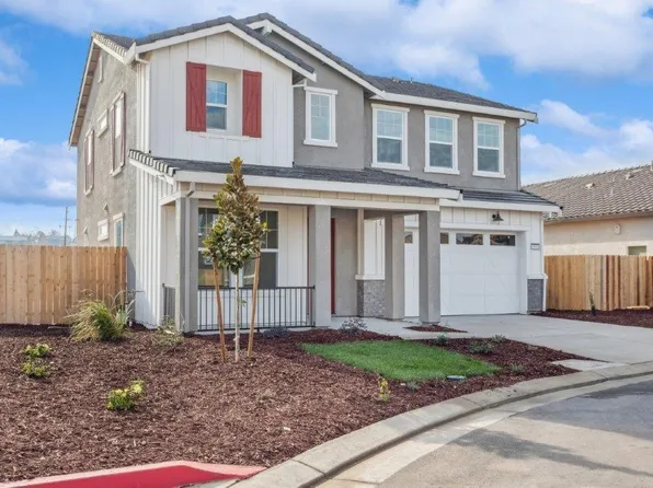 1966 Carmel Ranch Cir, Oakdale, CA 95361