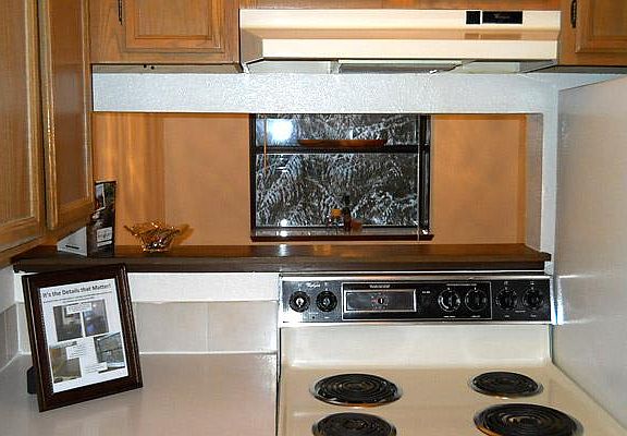 4th image of 19708 15th Ave NE #1