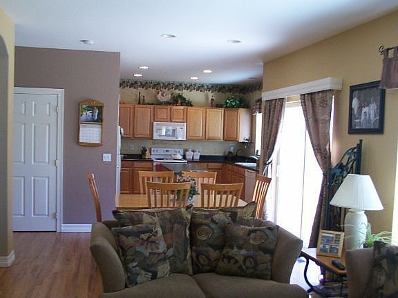 Family room & Kitchen