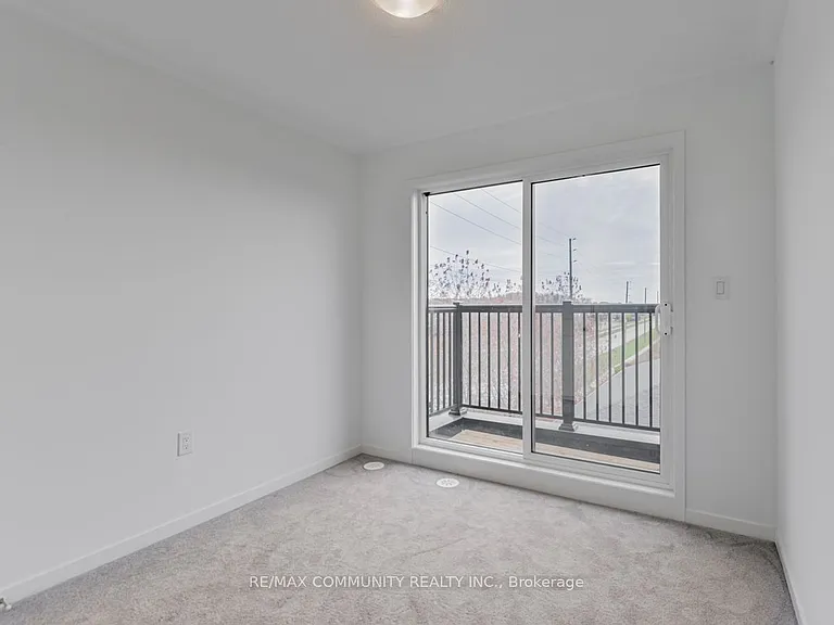 799 Heathrow Path — Photo 33