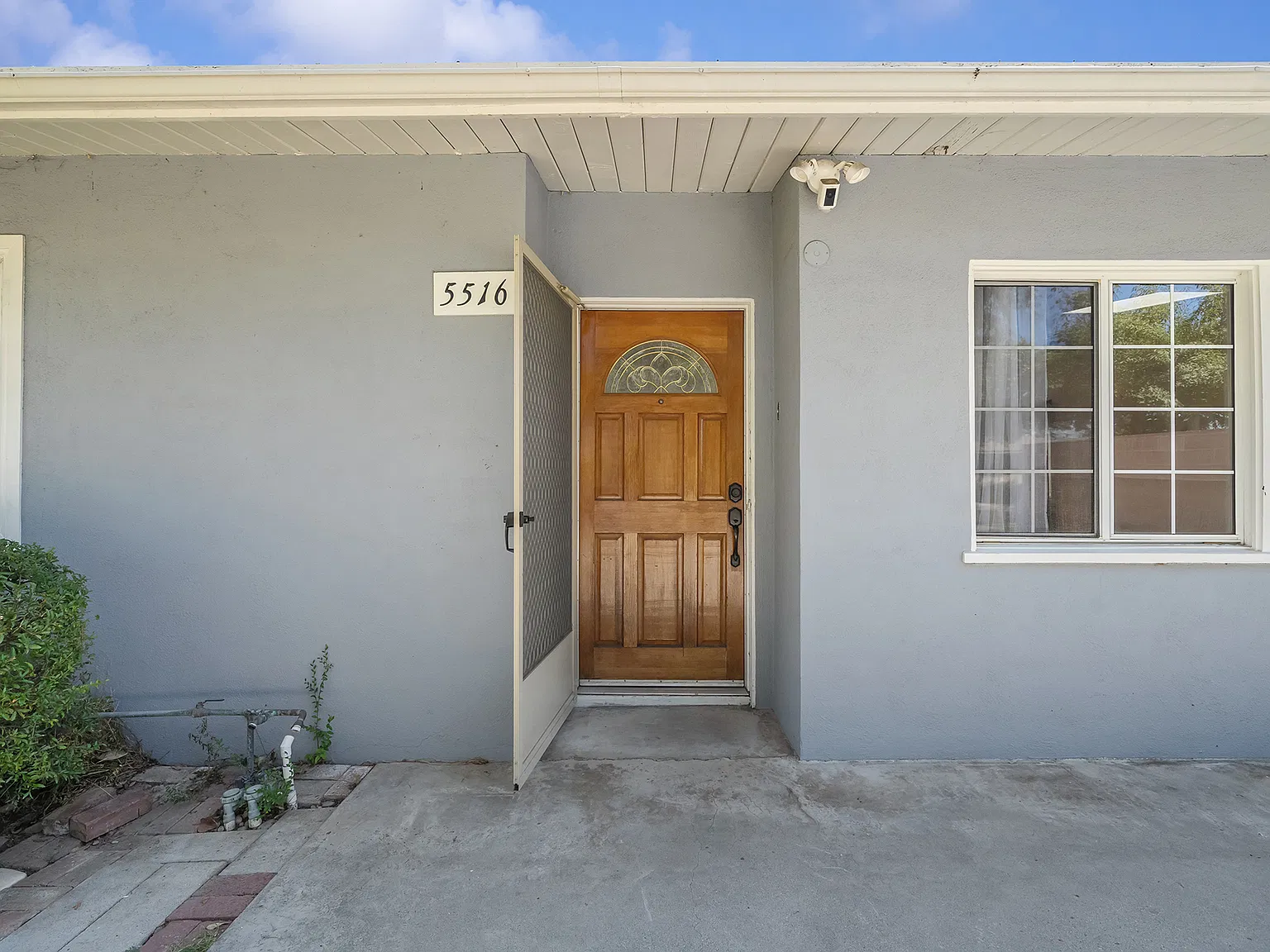 2 bed, 1000 sqft, $2,995 — Photo 2
