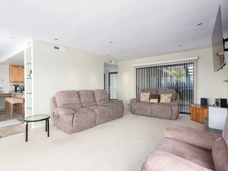 224 Neptune Ave — Photo 15