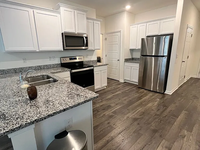 102 Alton Tucker Sr Blvd — Photo 4