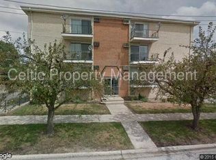 8918 S Roberts Rd APT 2A, Hickory Hills, IL 60457