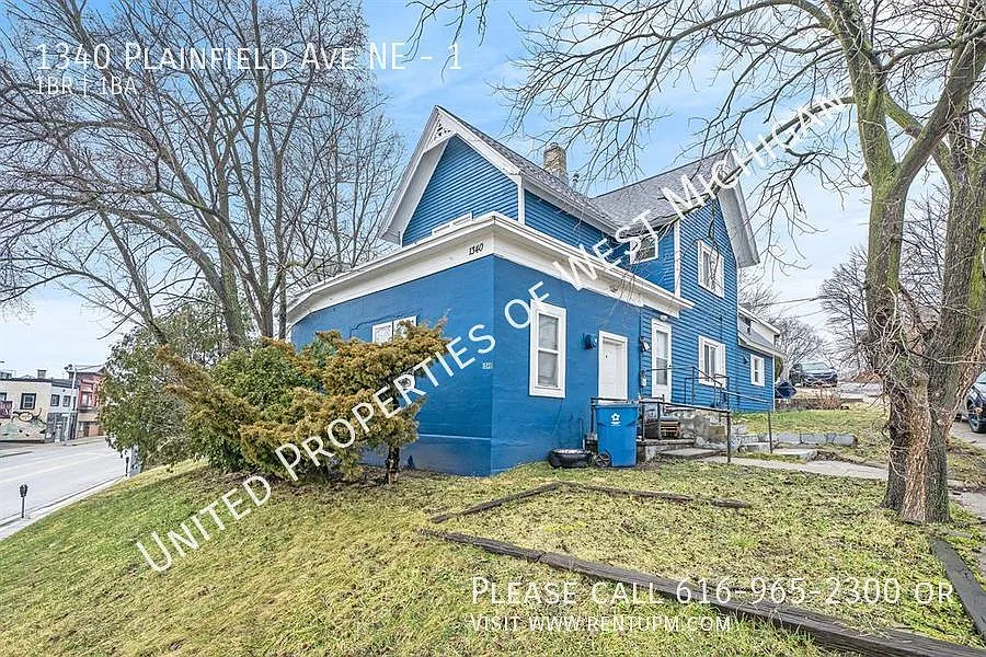 Available Now | Cute1 Bedroom, 1 Bath Lower Level Apartment in Creston Heights | Laundry Hook-Ups... — Photo 2