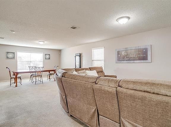 5th image of 6620 Shadow Creek Dr