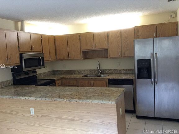 2nd image of 162 San Remo Blvd