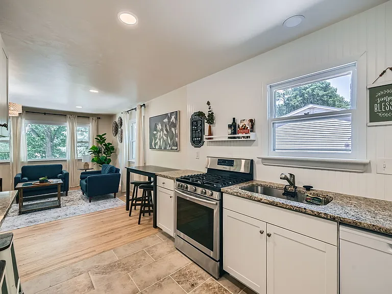 3813 Somerset Dr #B1 — Photo 10