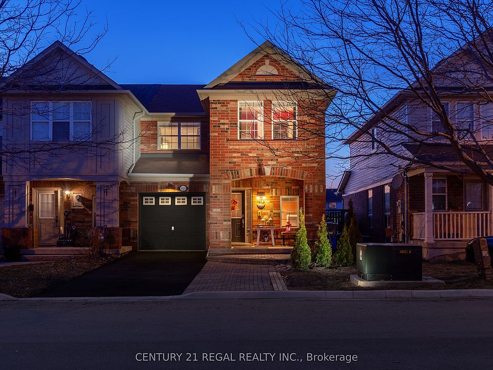 1st image of 1131 Riddell Cres