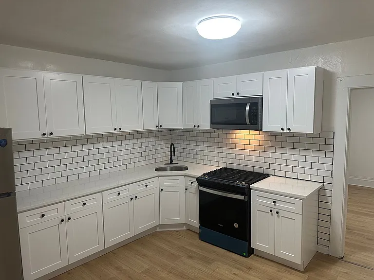 63 Whitmore St #1W — Photo 7