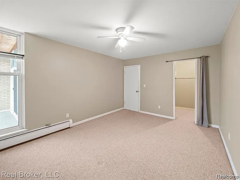 4905 Crooks Rd #A5 — Photo 11