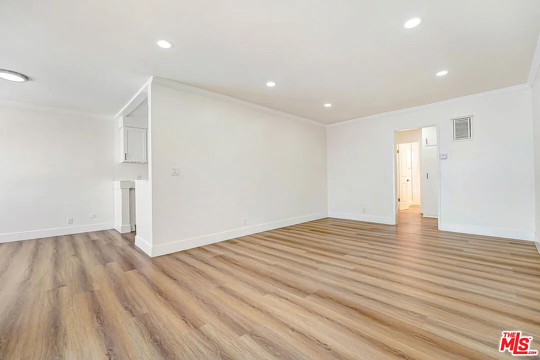 2 bed, 2.0 bath, $2,995 — Photo 1