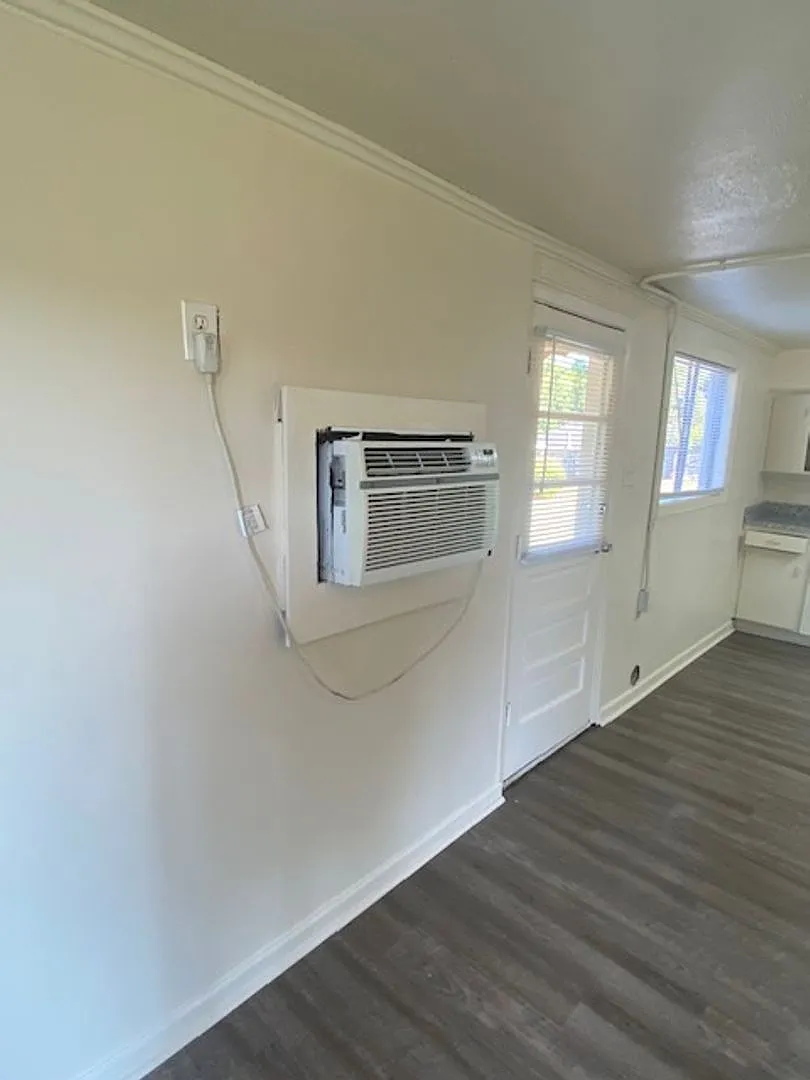 Saunders Dr, 4537**Dale — Photo 3