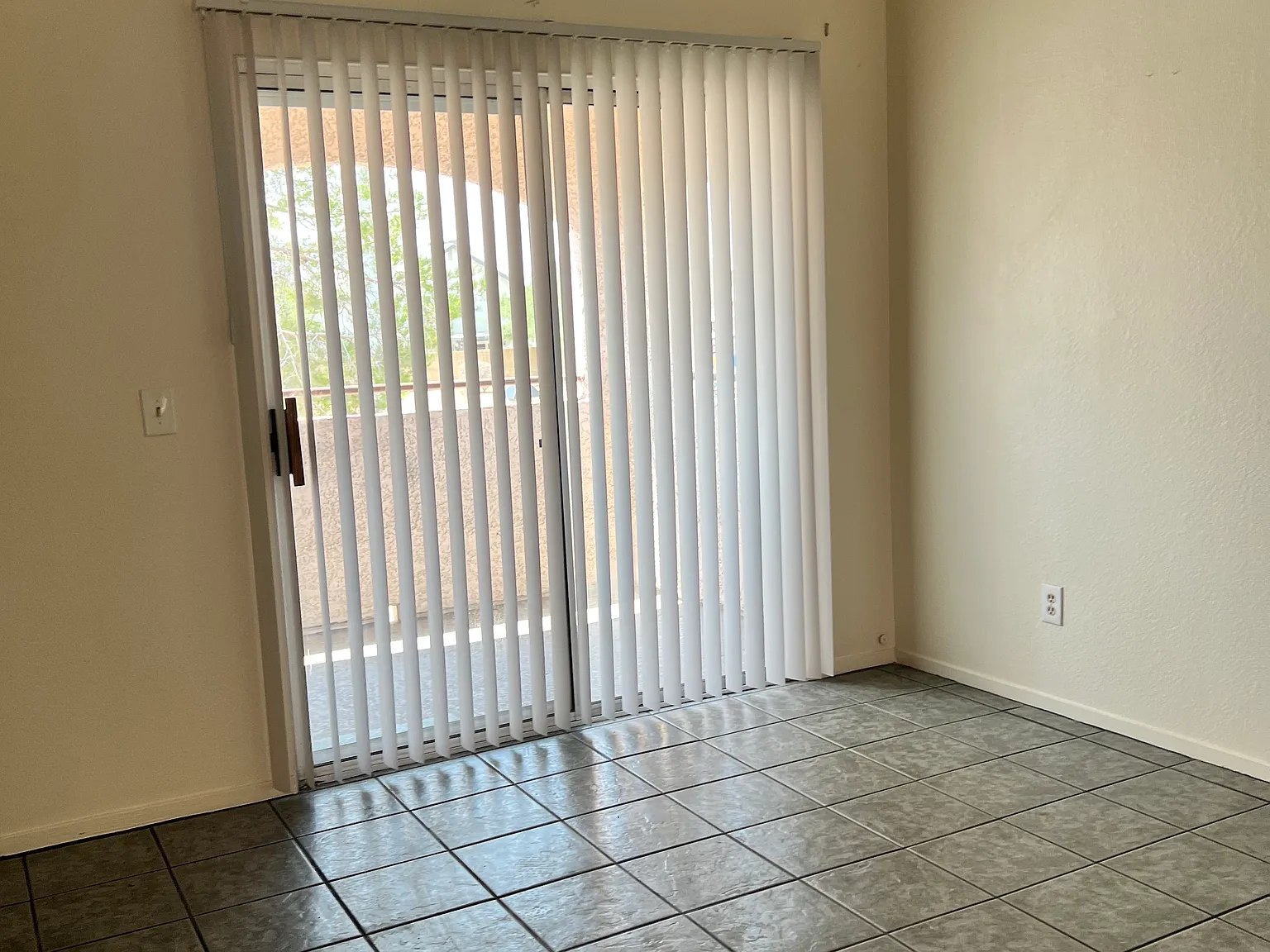 7570 W Flamingo Rd — Photo 4