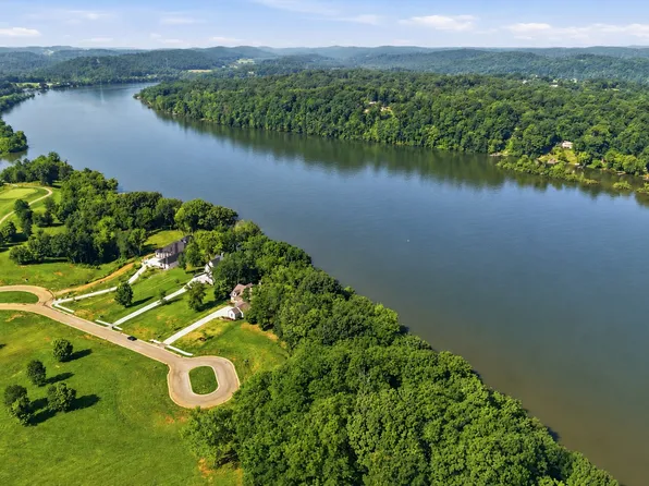2061 Mockingbird Ln, Loudon, TN 37774