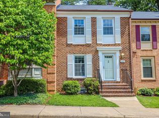 4497 Morning Wind Ct, Annandale, VA 22003