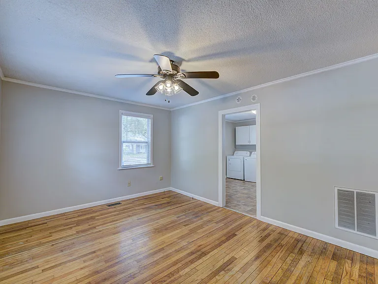 3819 Prentice Ave — Photo 6