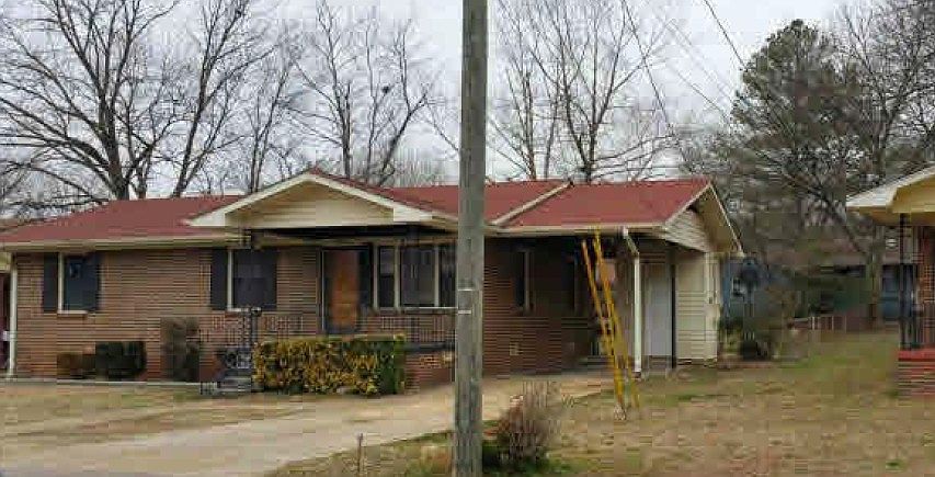 2nd image of 1322 Berryhill Rd