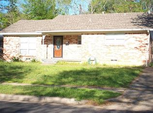 820 Manhattan Dr, Dallas, TX 75217