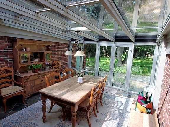 Four seasons sunroom