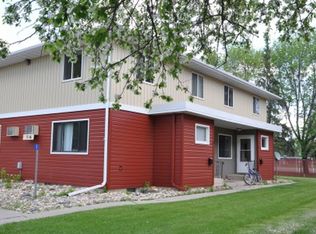 516 17th St S #2, Moorhead, MN 56560
