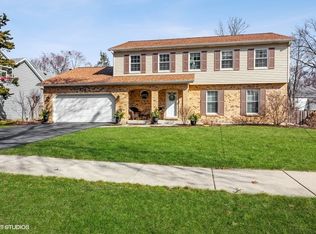 824 S Plainfield Naperville Rd, Naperville, IL 60540