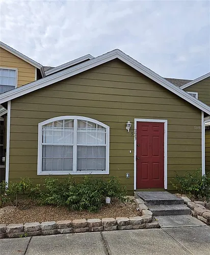 223 Washington Palm Loop #B Photo 1