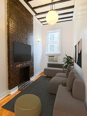 Rented by City Connections Realty | media 24