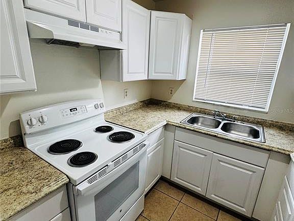 5th image of 767 PALMERA STREET