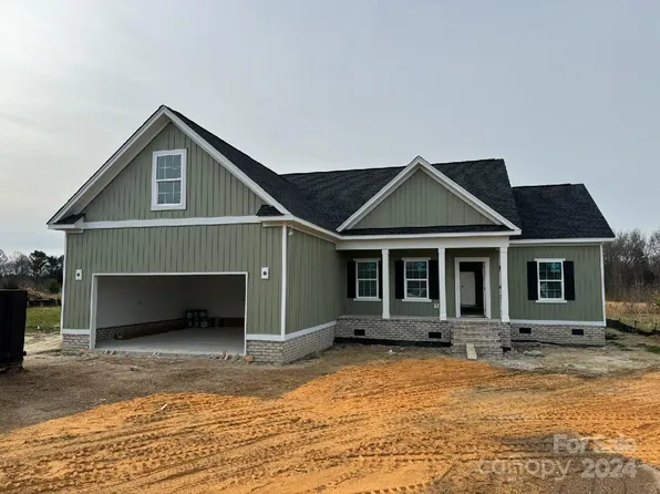 1294 Philbeck Rd #3, Clover, SC 29745