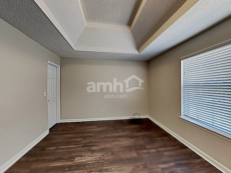 512 Hamlet Dr — Photo 17
