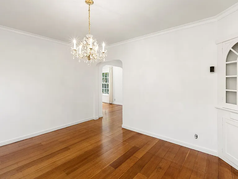 80 Castenada Ave — Photo 9