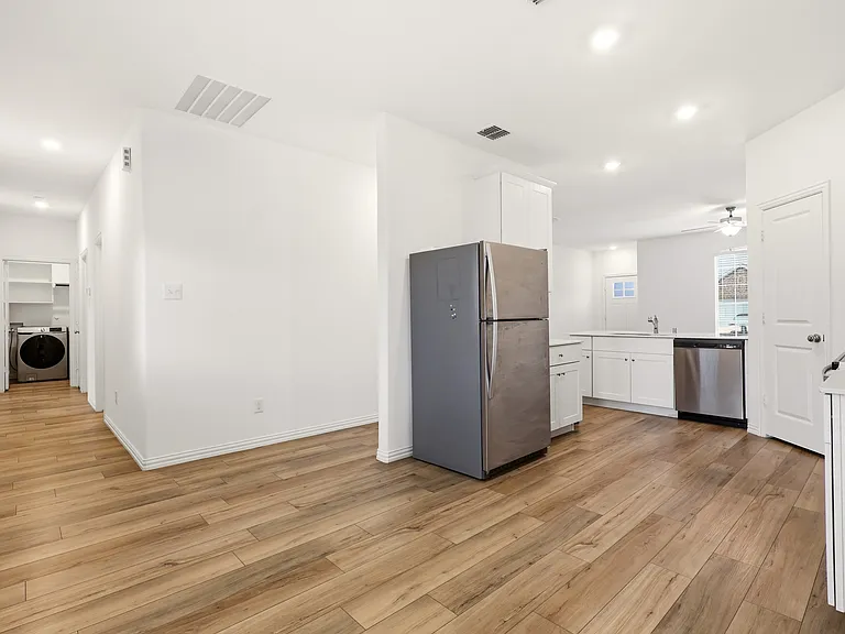 5105 Greywing Dr — Photo 6