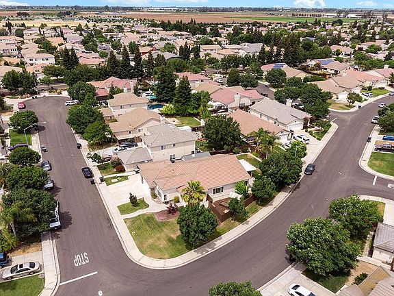 5th image of 3200 Caraway Ct