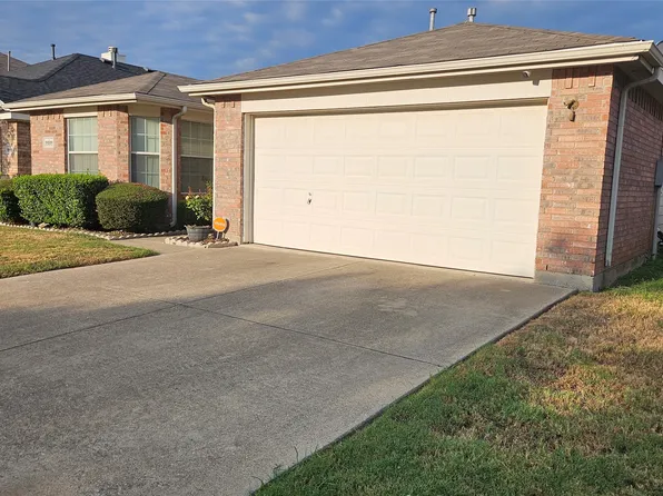 9220 Nightingale Dr, Fort Worth, TX 76123