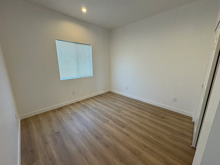 2822 Wall Ave — Photo 18