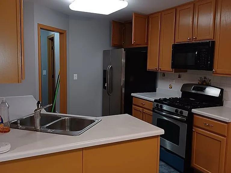 2476 Amber Ln — Photo 17