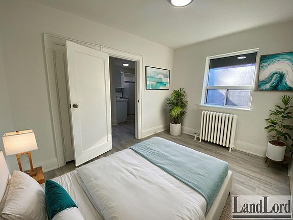 4th image of 492 Montrose Ave #U23