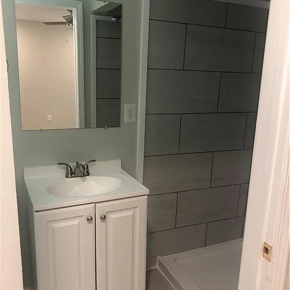 700 Lynn Cir SW — Photo 8