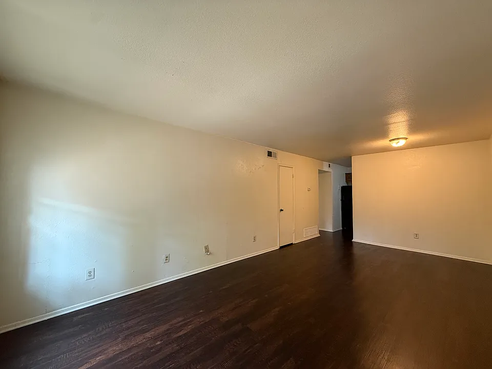 415 Fry St #7