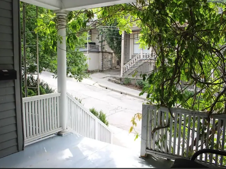 208 Williams St #3 — Photo 2