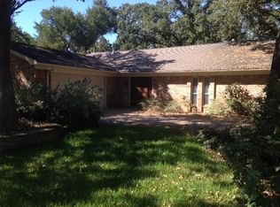 703 Rocky Canyon Rd, Arlington, TX 76012