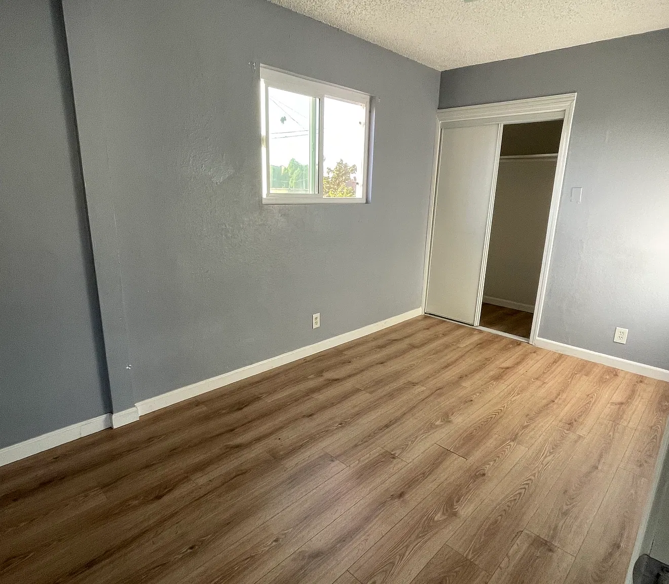 2 bed, 500 sqft, $1,815 — Photo 3