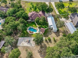 165 Diamond View Dr, La Vernia, TX 78121