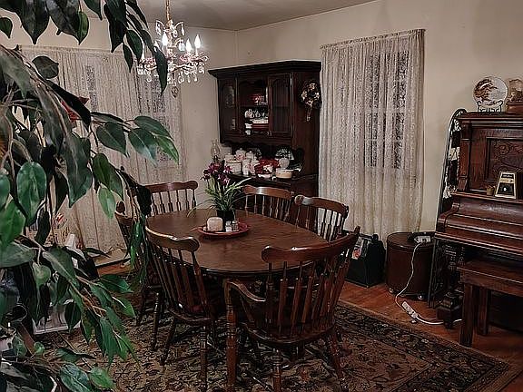 2nd image of 12054 Kemps Mill Rd