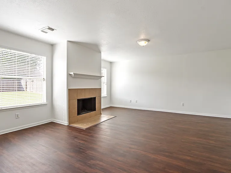 15127 Green Whisper Dr — Photo 12