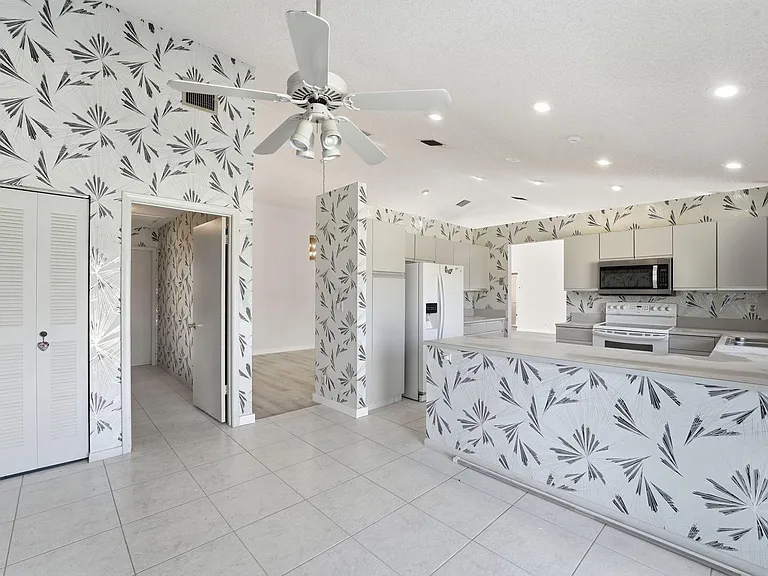 9476 El Clair Ranch Rd — Photo 19