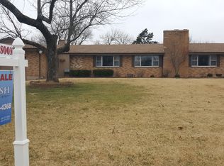 3659 Twin Oaks Dr, Pacific, MO 63069
